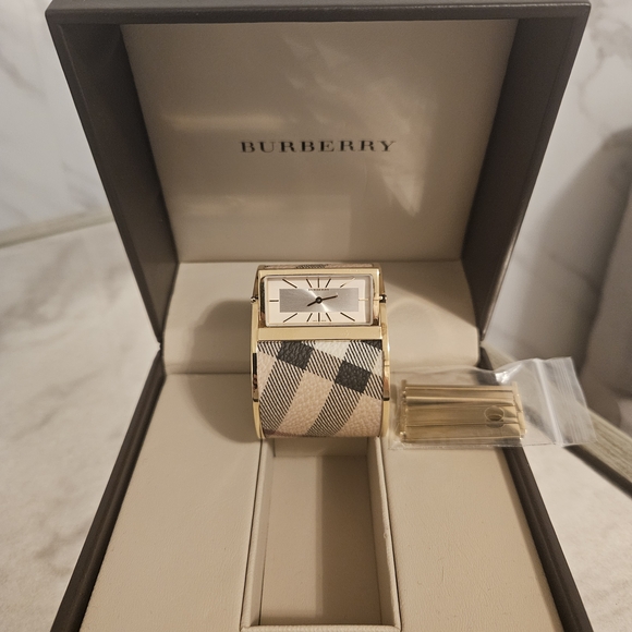 Burberry Accessories - Burberry Reversible Orginal Check Bangle Watch